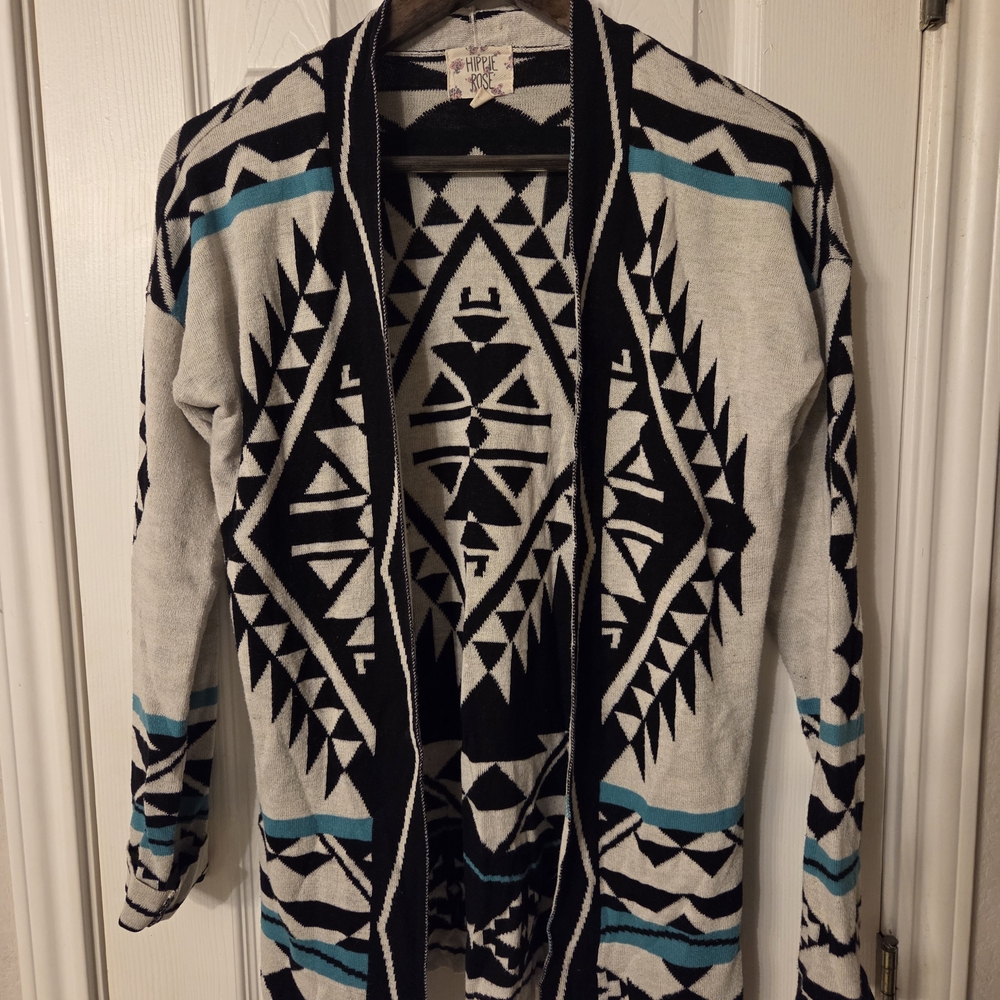 Women's Geometric Black and Gray Sweater